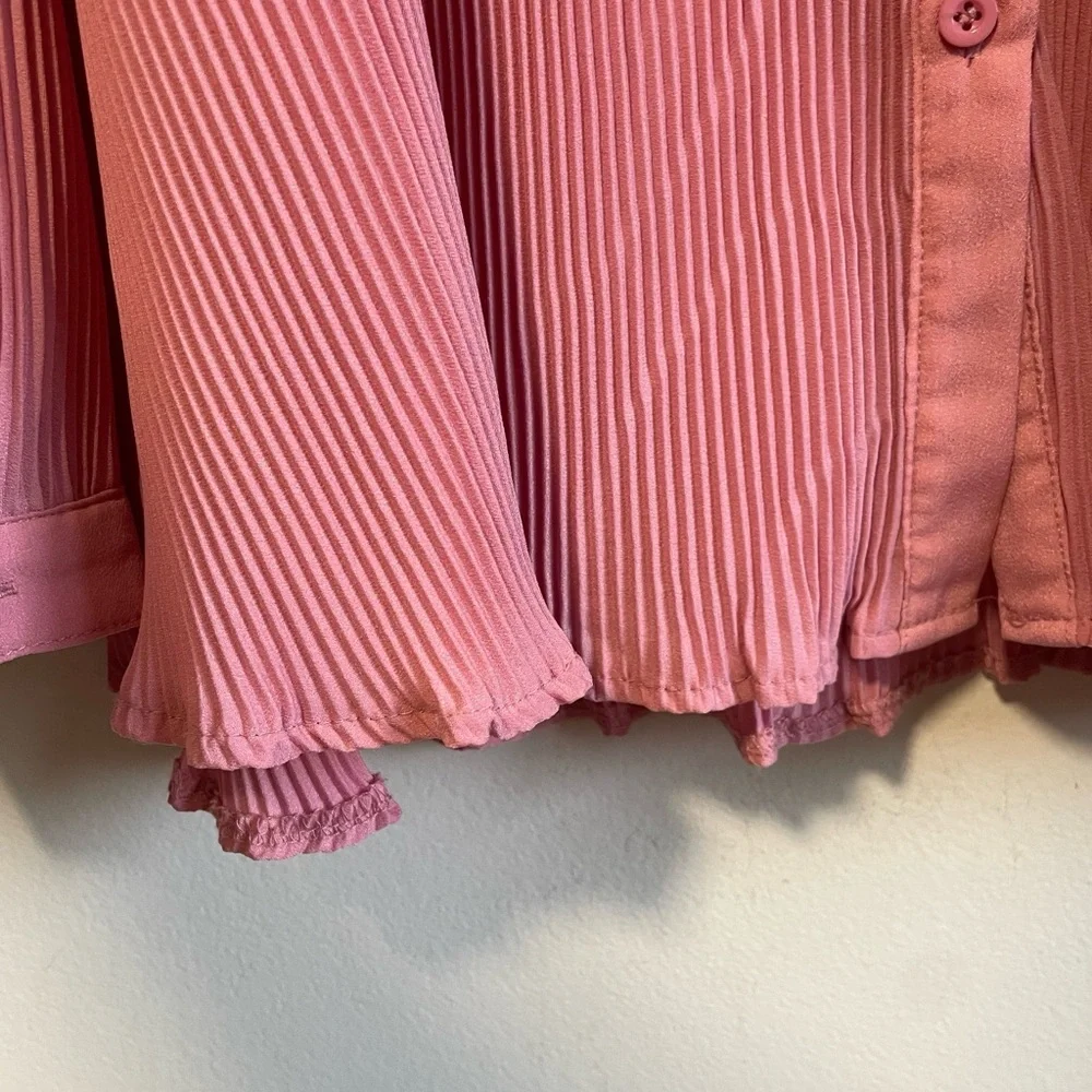 Pretty Little Things Plus Dusty Pink Plisse Button Front Oversized Shirt & Pants - Picture 11 of 15